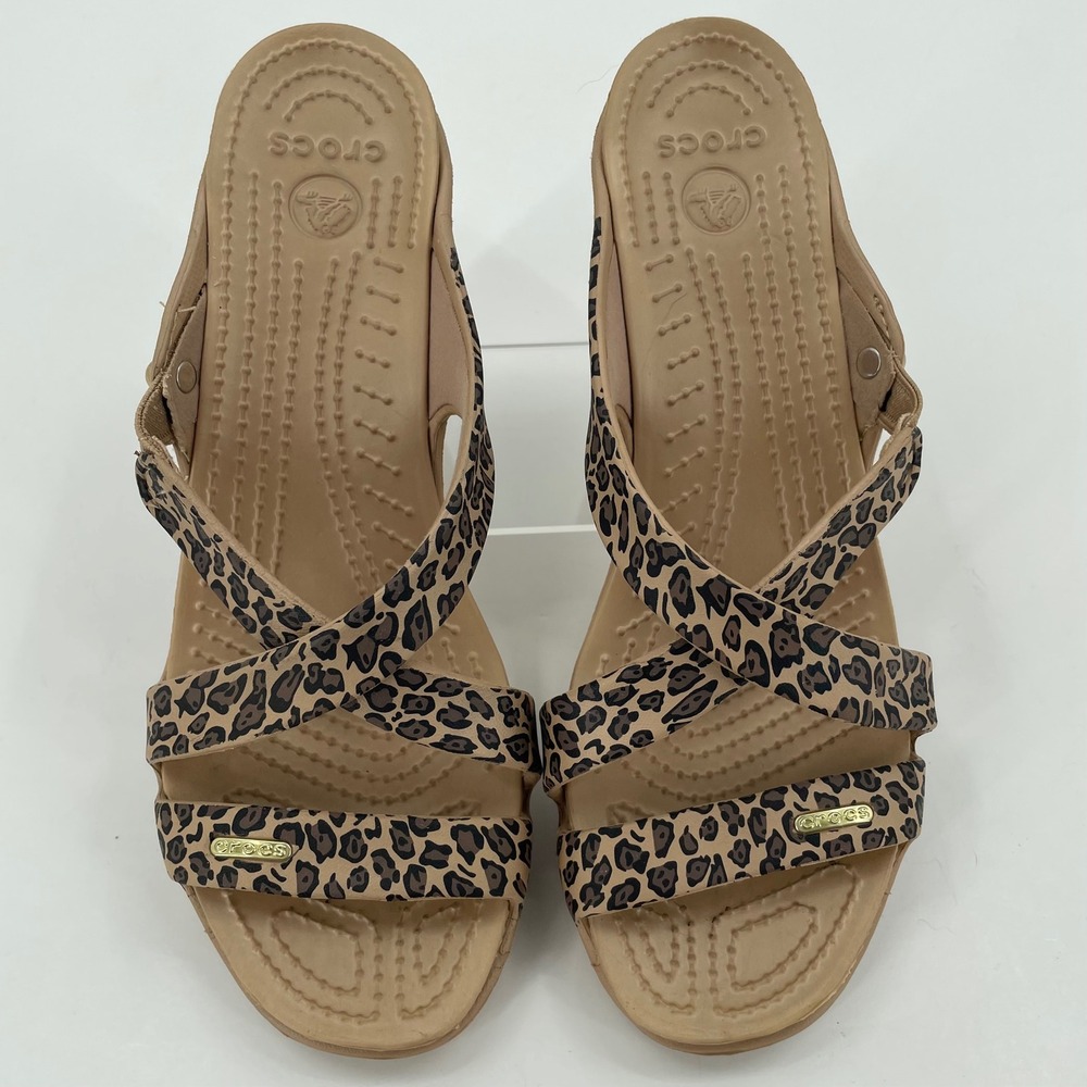 Crocs Womens Cyprus IV Heel Sz. 9‎ Tan Ltd. Edition EUC Strappy Leopard 16140